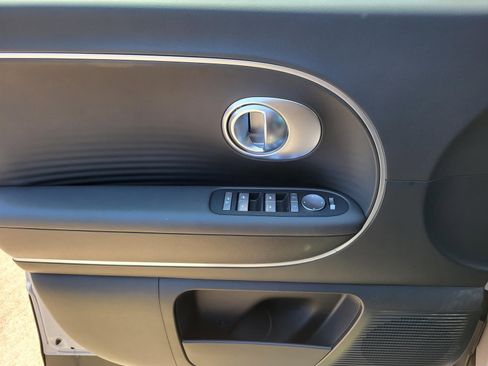 New 2026 Hyundai Ioniq 9 SE AWD/4WD image 15