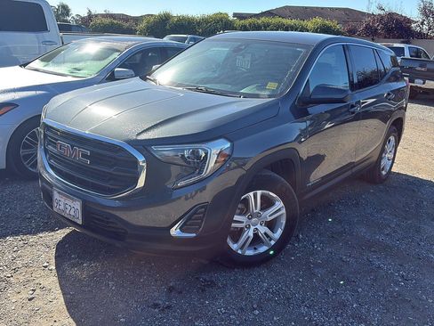 Used 2020 GMC Terrain SLE image 1
