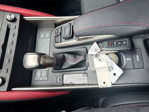 Used 2019 Lexus IS 300 AWD image 23
