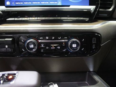 Used 2024 Chevrolet Silverado 1500 RST w/ Convenience Package II AWD/4WD image 17
