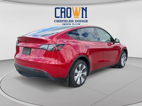 Used 2023 Tesla Model Y Long Range AWD/4WD image 3