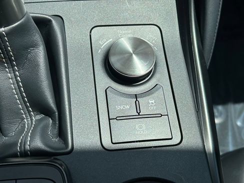Used 2023 Lexus IS 500 RWD image 28