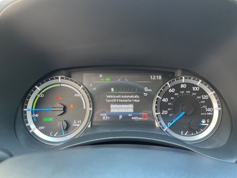 Used 2025 Toyota Highlander XLE image 21