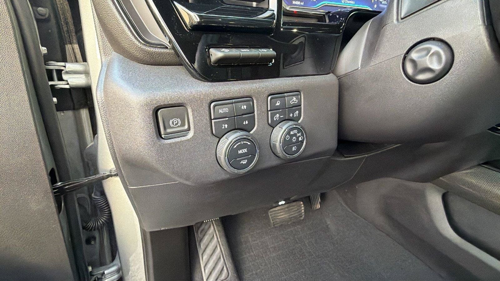 Used 2024 Chevrolet Silverado 1500 ZR2 w/ Technology Package AWD/4WD image 26