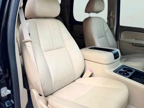Used 2012 GMC Yukon SLT w/ SLT-2 Equipment Package RWD image 28