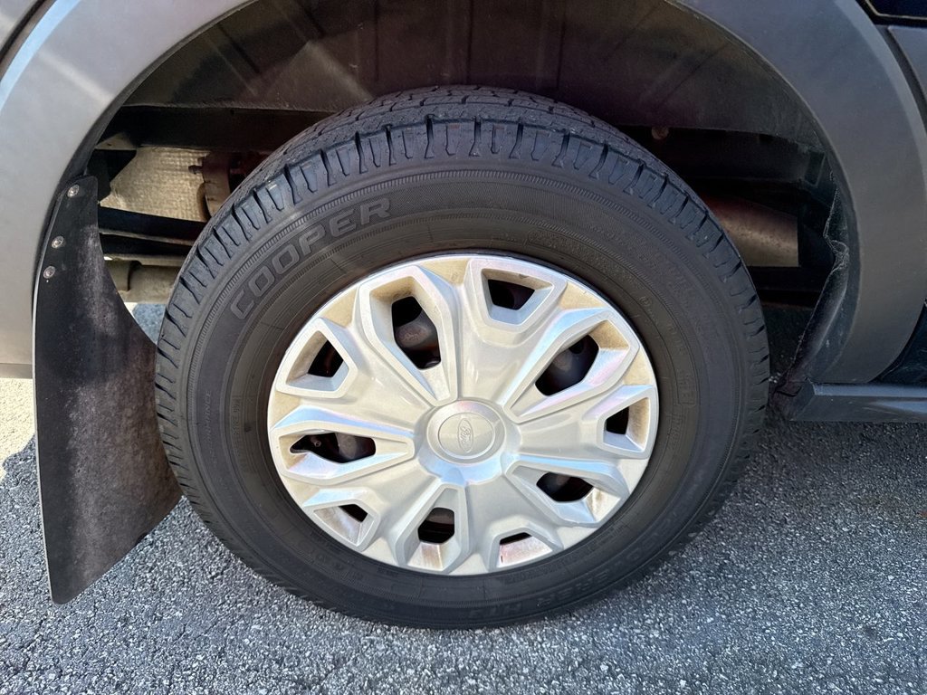 Used 2019 Ford Transit 150 130 Low Roof w/ Exterior Upgrade Package RWD image 6