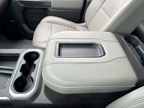 Used 2019 Chevrolet Silverado 1500 LTZ w/ LTZ Convenience Package image 21