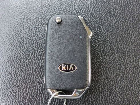 Used 2021 Kia Forte LXS FWD image 25