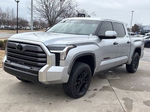 Used 2022 Toyota Tundra Limited image 10