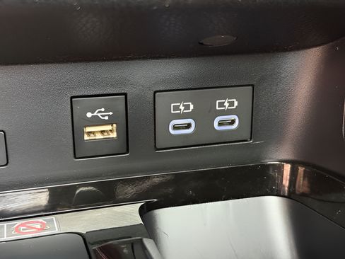 Used 2025 Toyota Camry XSE AWD/4WD image 15