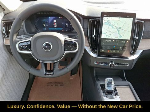 Used 2026 Volvo XC90 B6 Plus w/ Protection Package Premier AWD/4WD image 8
