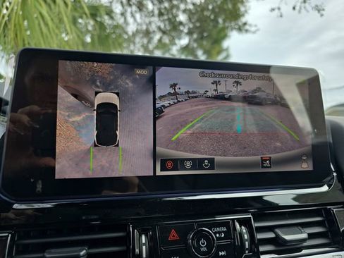 New 2026 Nissan Pathfinder SL image 19