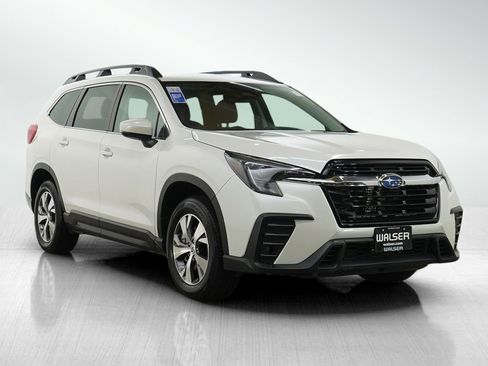 Used 2024 Subaru Ascent Premium w/ Convenience Package image 7