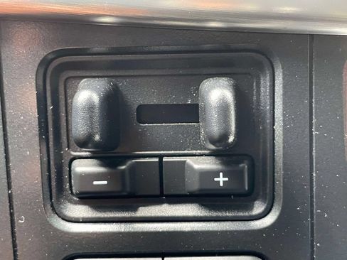 Used 2022 Ford F150 Lariat w/ Equipment Group 502A High AWD/4WD image 30