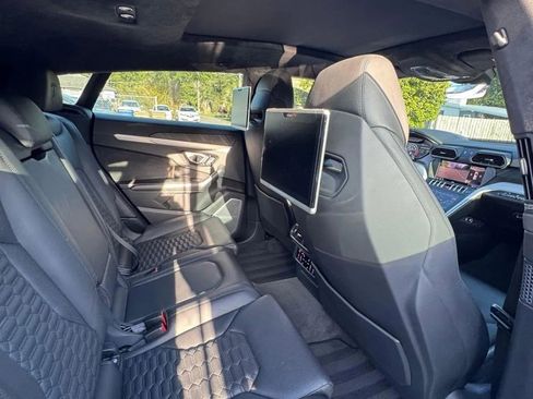 Used 2019 Lamborghini Urus AWD/4WD image 18