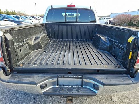 Used 2015 Toyota Tacoma 4x4 Access Cab V6 image 26