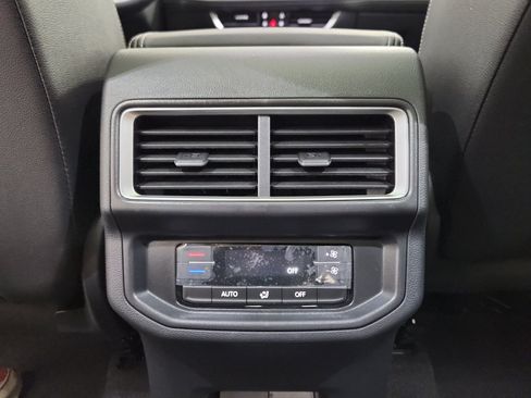 New 2026 Volkswagen Atlas SE FWD image 33