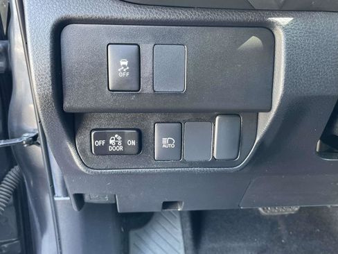 Used 2023 Toyota Tacoma SR5 RWD image 20