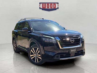 New 2025 Nissan Pathfinder Platinum