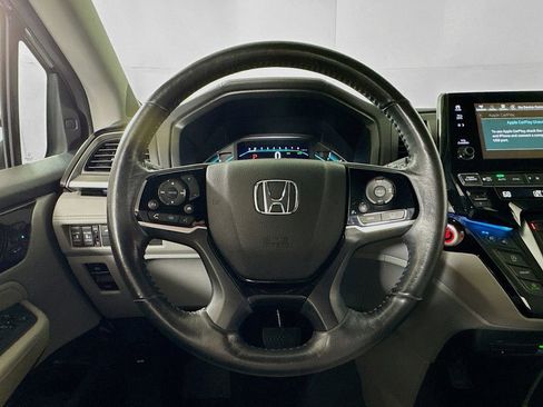 Used 2018 Honda Odyssey Elite image 11