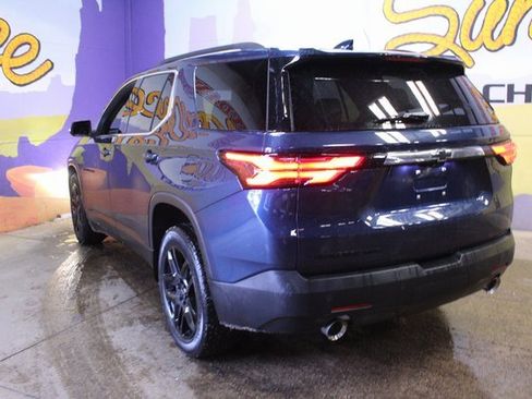 Used 2023 Chevrolet Traverse LT image 6