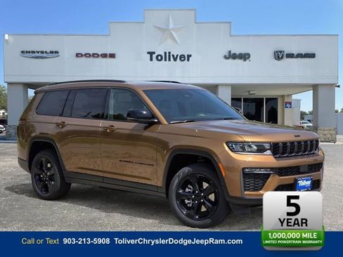 New 2026 Jeep Grand Cherokee L Limited w/ Limited Altitude Package AWD/4WD image 1
