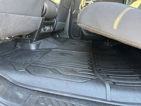 Used 2022 GMC Sierra 2500 SLE w/ SLE Convenience Package image 12