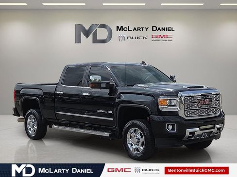Used 2018 GMC Sierra 3500 Denali w/ Duramax Plus Package AWD/4WD image 1
