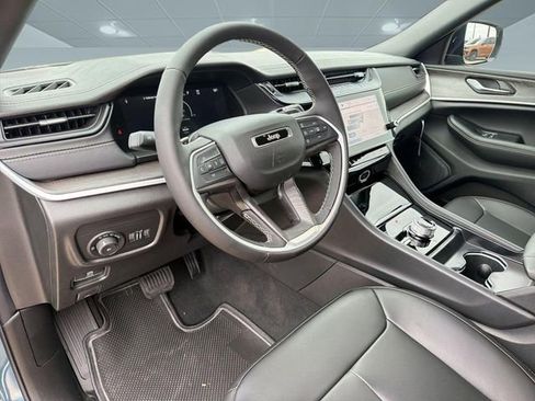 New 2026 Jeep Grand Cherokee L Limited AWD/4WD image 4