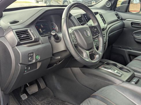 Used 2022 Honda Pilot TrailSport image 13