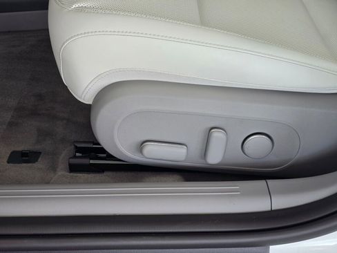 New 2025 Hyundai Ioniq 6 SEL image 18