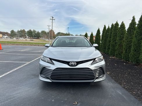 Certified 2023 Toyota Camry LE image 3