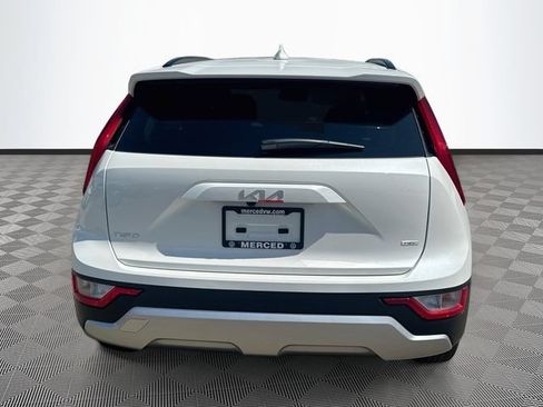New 2026 Kia Niro LX FWD image 6