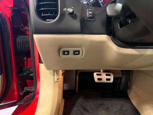 Used 2007 Chevrolet Corvette Convertible w/ Preferred Equipment Group image 17