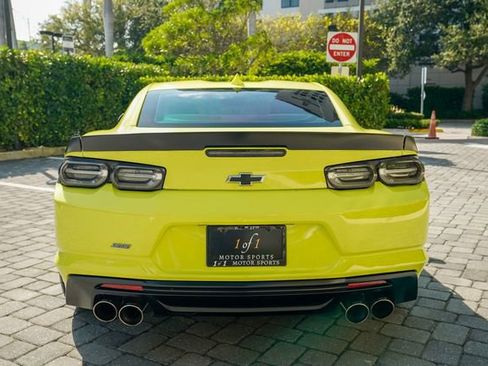 Used 2019 Chevrolet Camaro SS image 22