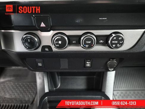 Used 2019 Toyota Tacoma SR image 16