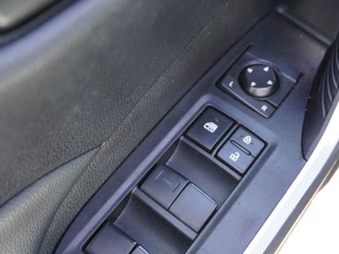 Used 2024 Toyota RAV4 LE image 9