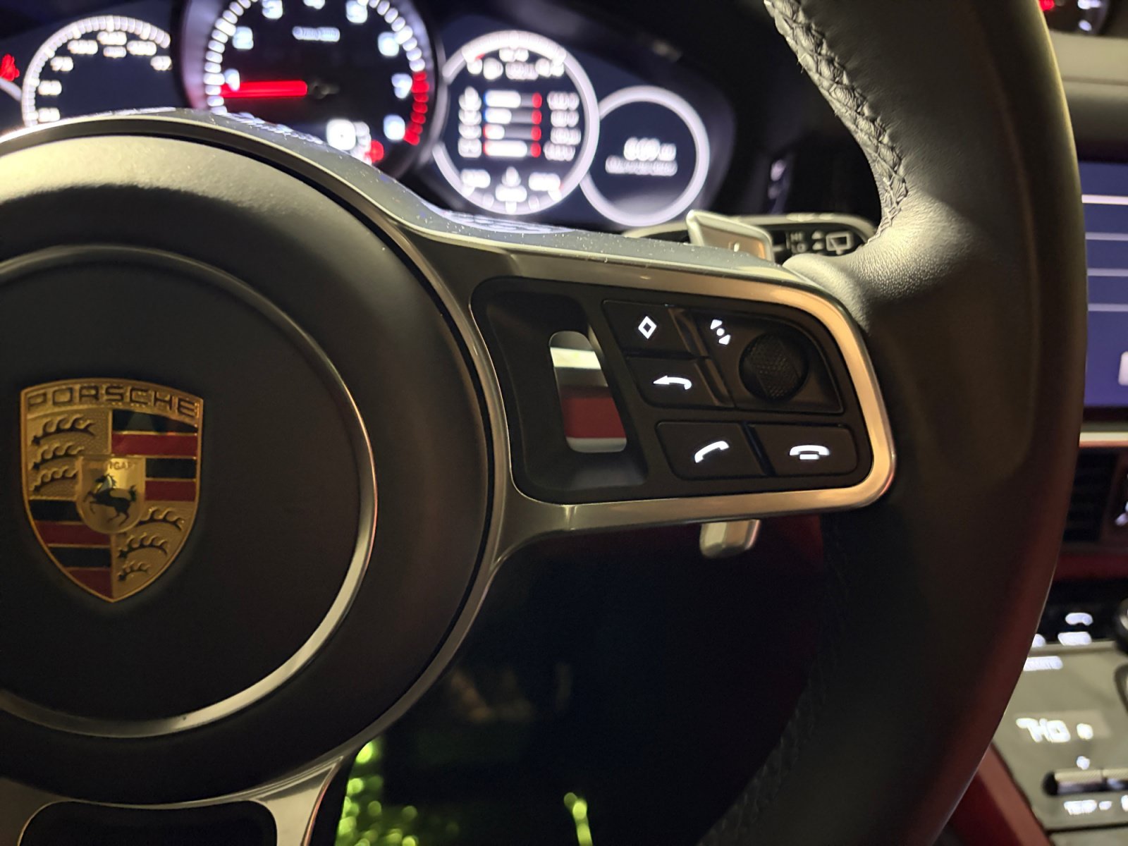 Certified 2023 Porsche Cayenne Platinum Edition AWD/4WD image 38