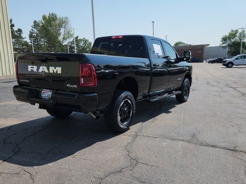 Used 2025 RAM 2500 Laramie AWD/4WD image 9