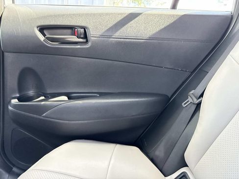 Used 2023 Toyota Corolla Cross AWD Hybrid image 19