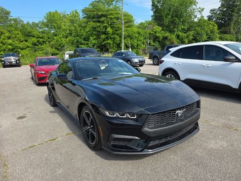 Used 2024 Ford Mustang Premium RWD image 3