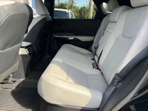 Used 2023 Lexus RX 350 Premium image 12