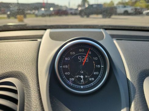 Used 2024 Porsche 718 Cayman S RWD image 17