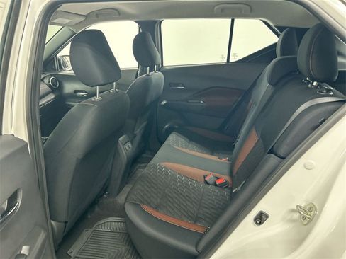 Certified 2023 Nissan Kicks SR image 14