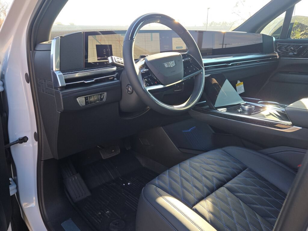 New 2026 Cadillac Escalade IQ Luxury 1 w/ LPO, Floor Liner Package AWD/4WD image 23