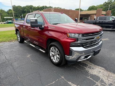 Used 2020 Chevrolet Silverado 1500 LTZ w/ LTZ Premium Package AWD/4WD image 5