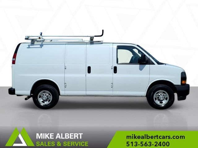 Used 2020 Chevrolet Express 2500 w/ Driver Convenience Package RWD image 8