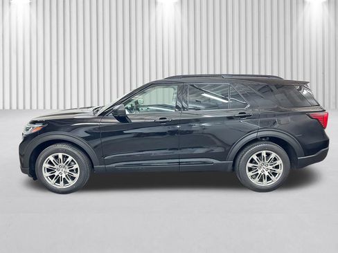New 2026 Ford Explorer Active w/ Active Comfort Package AWD/4WD image 8