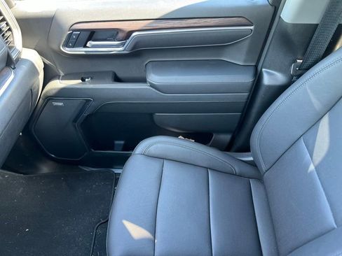 Used 2025 GMC Sierra 1500 SLT w/ SLT Premium Plus Package AWD/4WD image 20