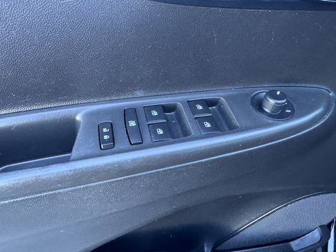 Certified 2021 Chevrolet Spark LT image 11